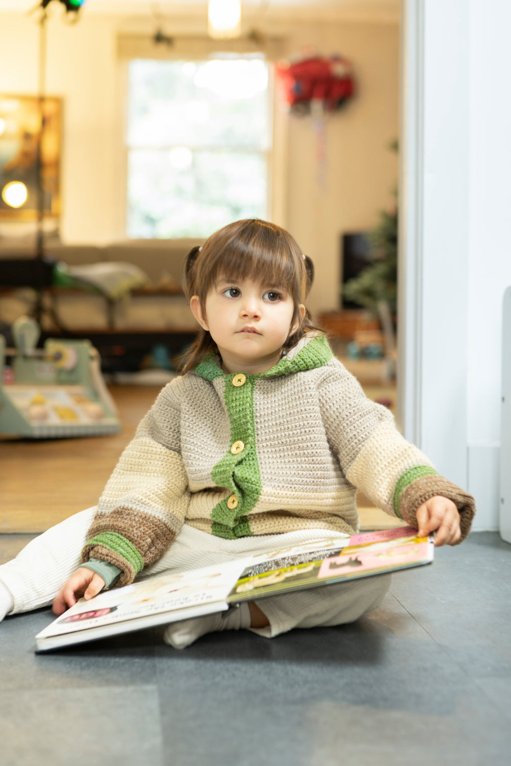 Forest Patch Wool & Lenin Cardigan / Jacket in Hazelwood Green