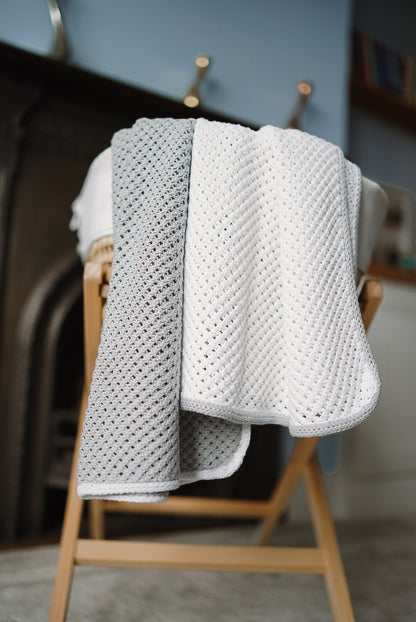 Organic Cotton Blanket in Silver Cloud