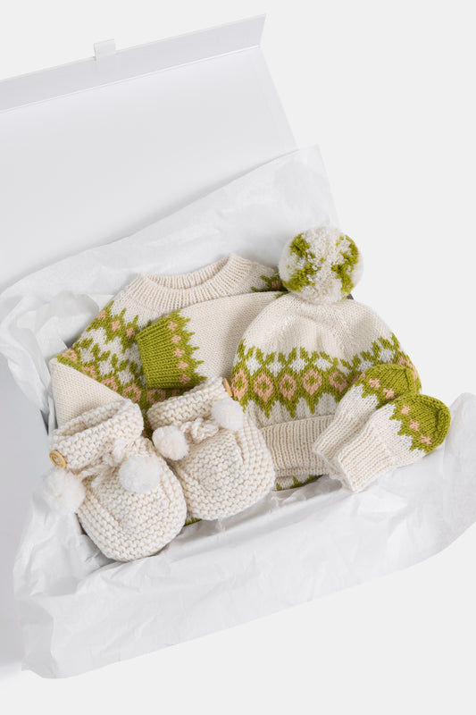 Fair Isle Fuzzies Large Gift Set in Off-White